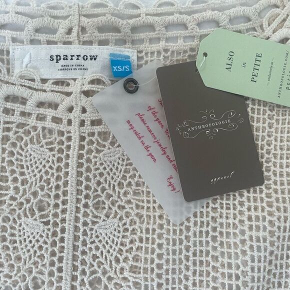 NWT Anthropologie Sparrow cream lace crochet scalloped poncho top - Picture 5 of 6